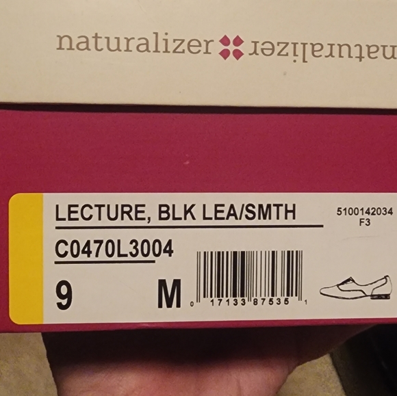 Naturalizer 9M black leather slip on flats. Lecture style - Picture 6 of 6